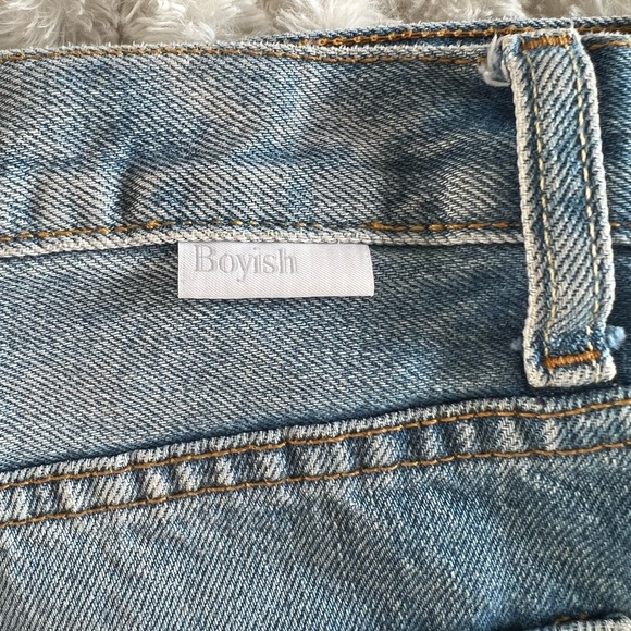 Boyish by her jeans - Picture 6 of 7